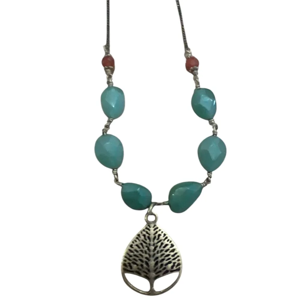 Lucky Brand jade and brass necklace in great‎ condition - Image 2