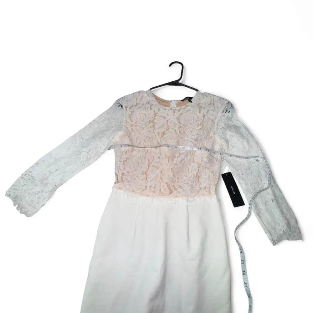 Lulu's NWT She Know's White Lace BodyCon Lined Long Sleeve Mini Dress X-Small 🎊 - Image 4