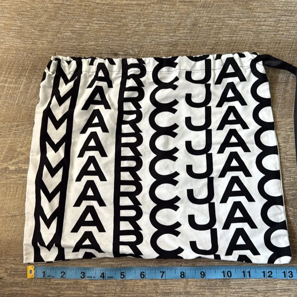 Marc Jacobs Black and White Dust Bag - Image 2