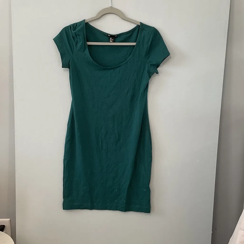 H&M Basic Scoop Neck Stretch Mini Dress - Image 2