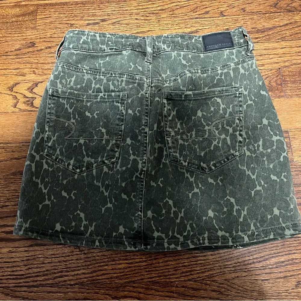 Womens American Eagle camo skirt size 2 - Image 2