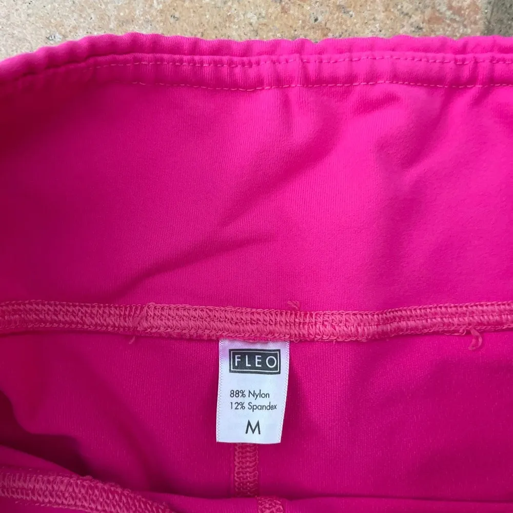 FLEO HOT PINK SHORT BIKE SHORTS MEDIUM - Image 2