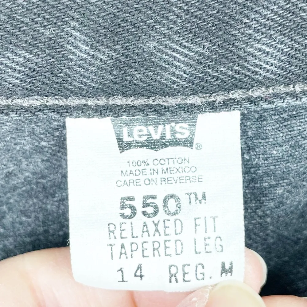 Vintage 90s Levi's 550 Women's Relaxed Fit Tapered Leg Black Denim Jeans Size 14 - Image 6