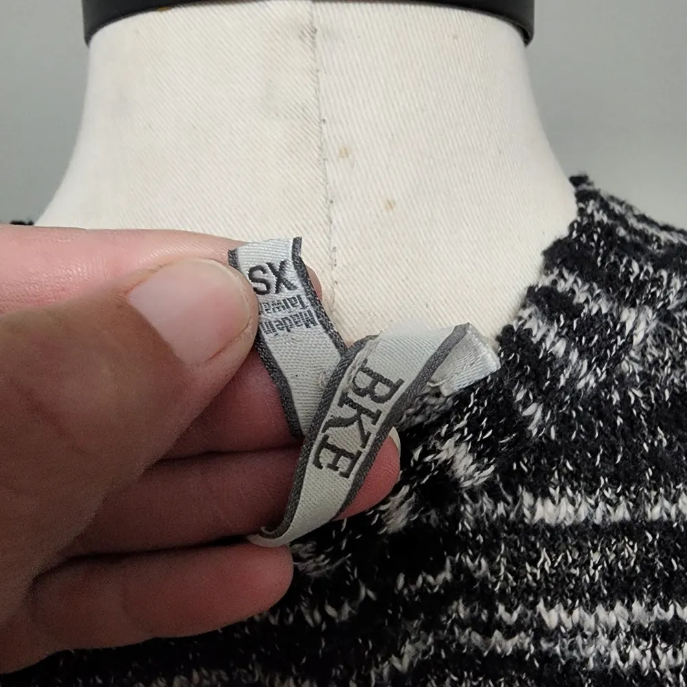 Bke black marled shredded cardigan size xs - Image 8