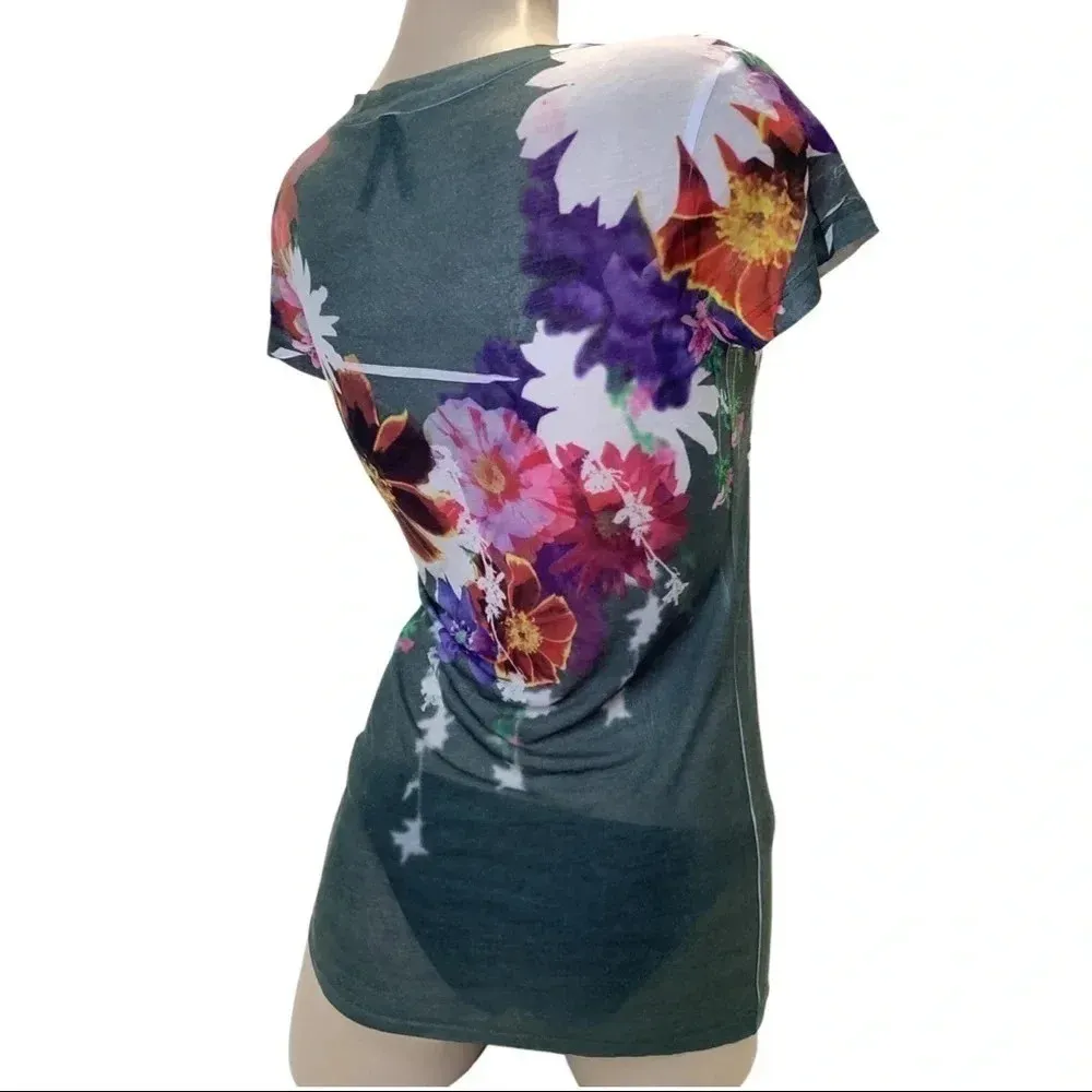 In Love By 2AM Floral Size Med Crewneck Sublimation Fitted Tee. Made in USA New Red Size L - Image 3