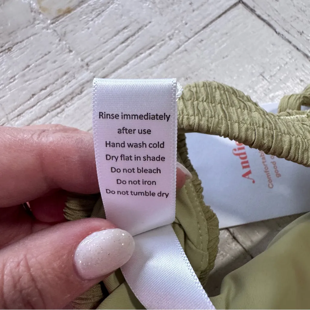 Andie Swim the Hermosa‎ Bikini Top NWT size XL Sage Smocked Textured Swimsuit - Image 10