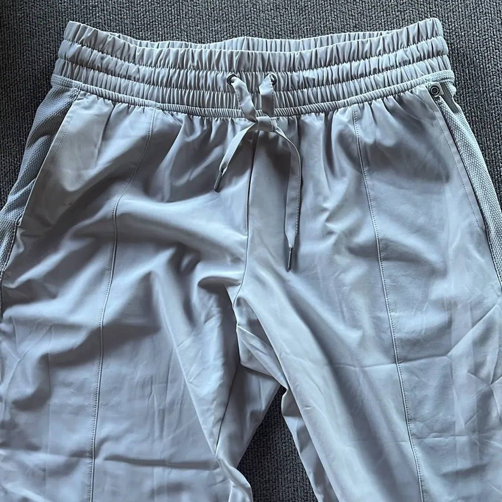 Cream joggers - Image 3