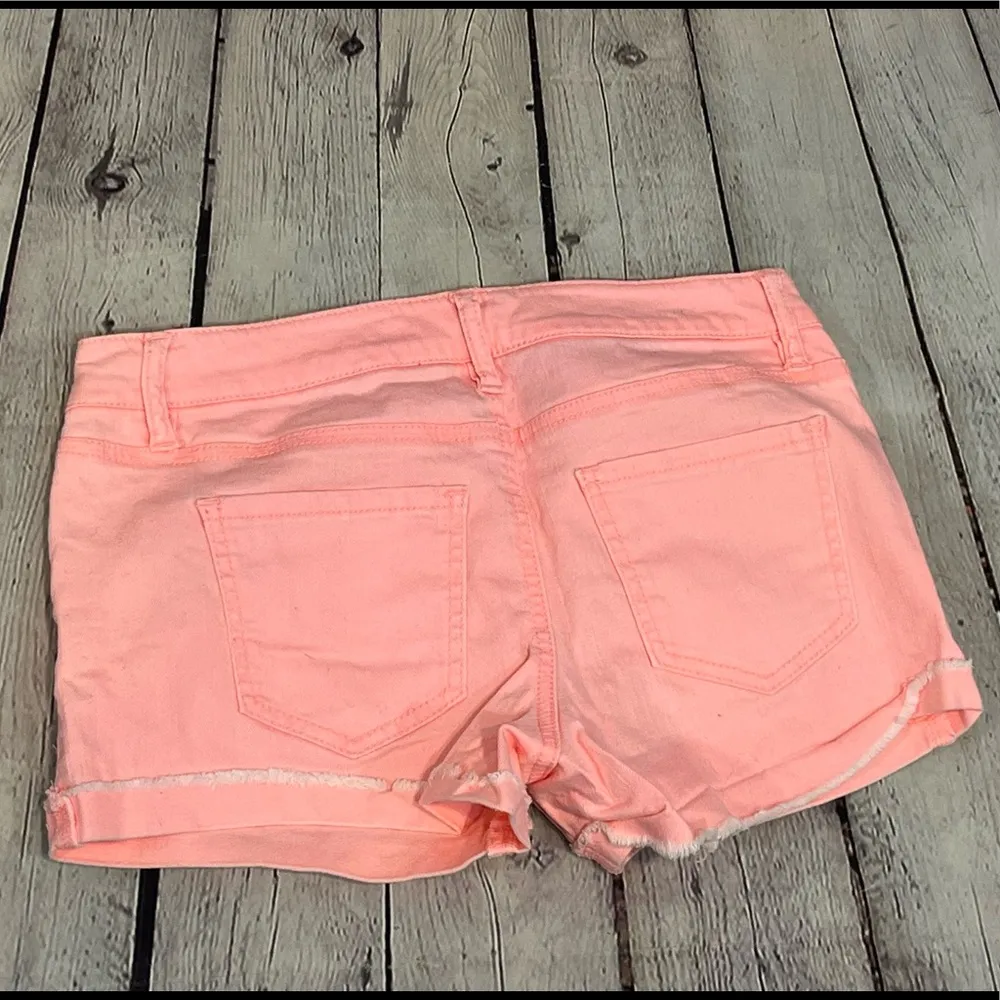 SAPPHIRE INK Jean Shorts Distressed Washed Coral- Juniors 7 - Image 2