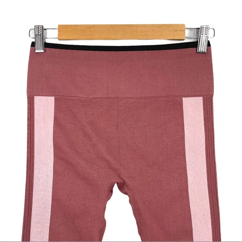 Fabletics High Waisted Seamless Colorblock Legging - Image 7