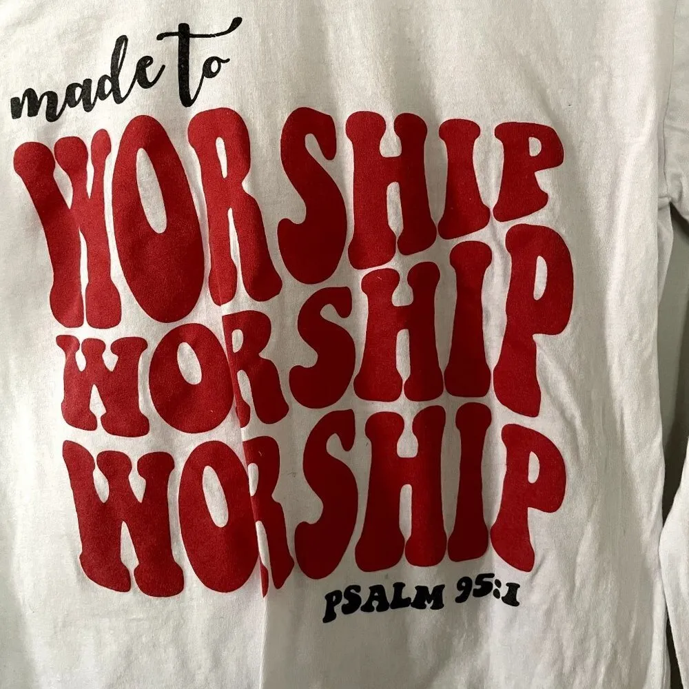 On Fire made to worship psalm 95:1 white red long sleeved circle neckline shirt - Image 2