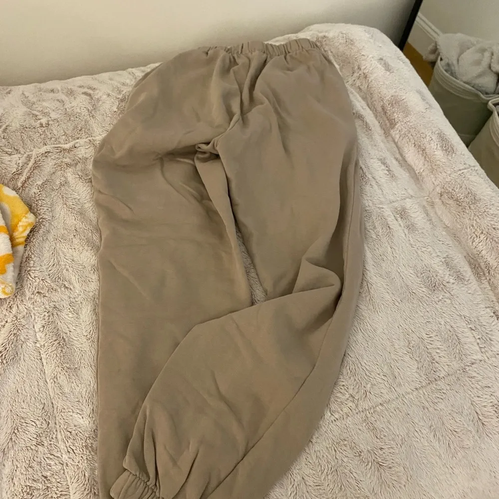 john galt sweatpants, tan- one size - Image 3