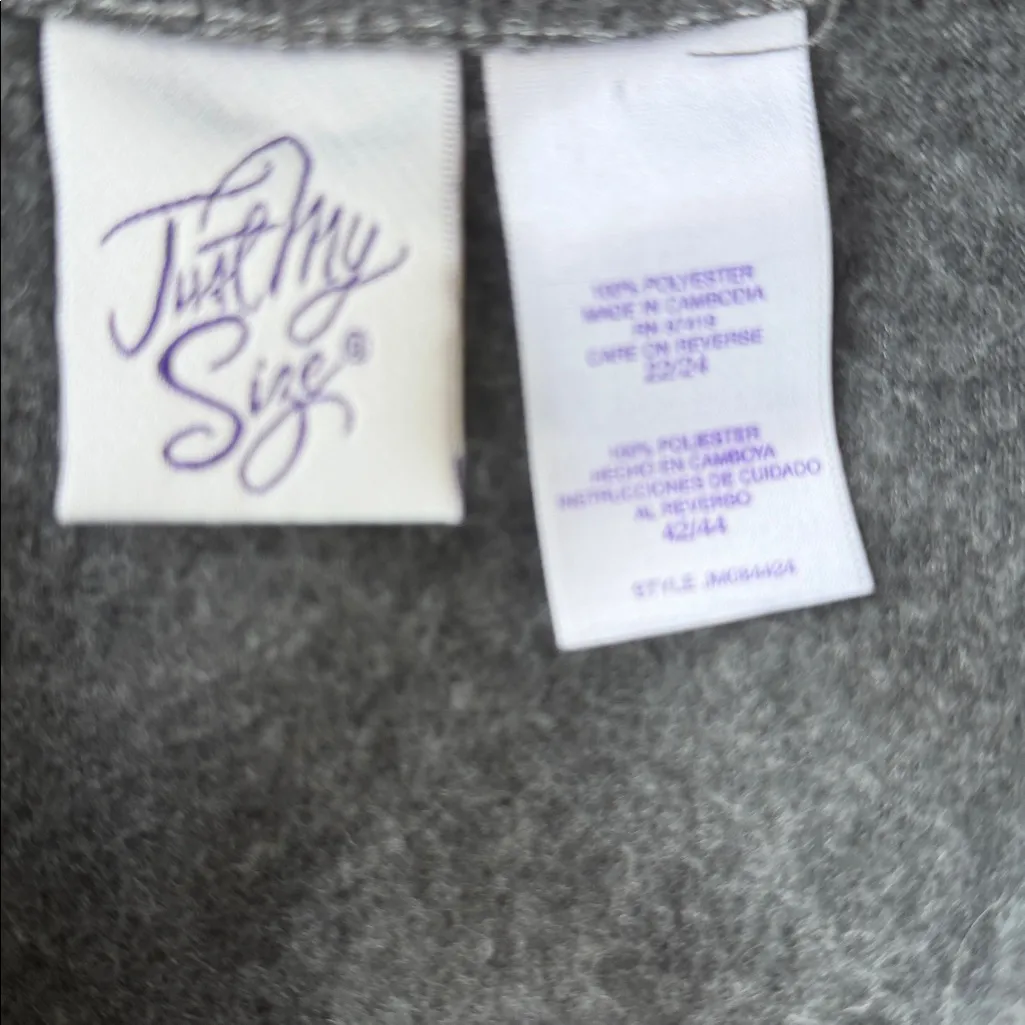 Just My Size gray fleece vest size 22/24 FLAW - Image 2