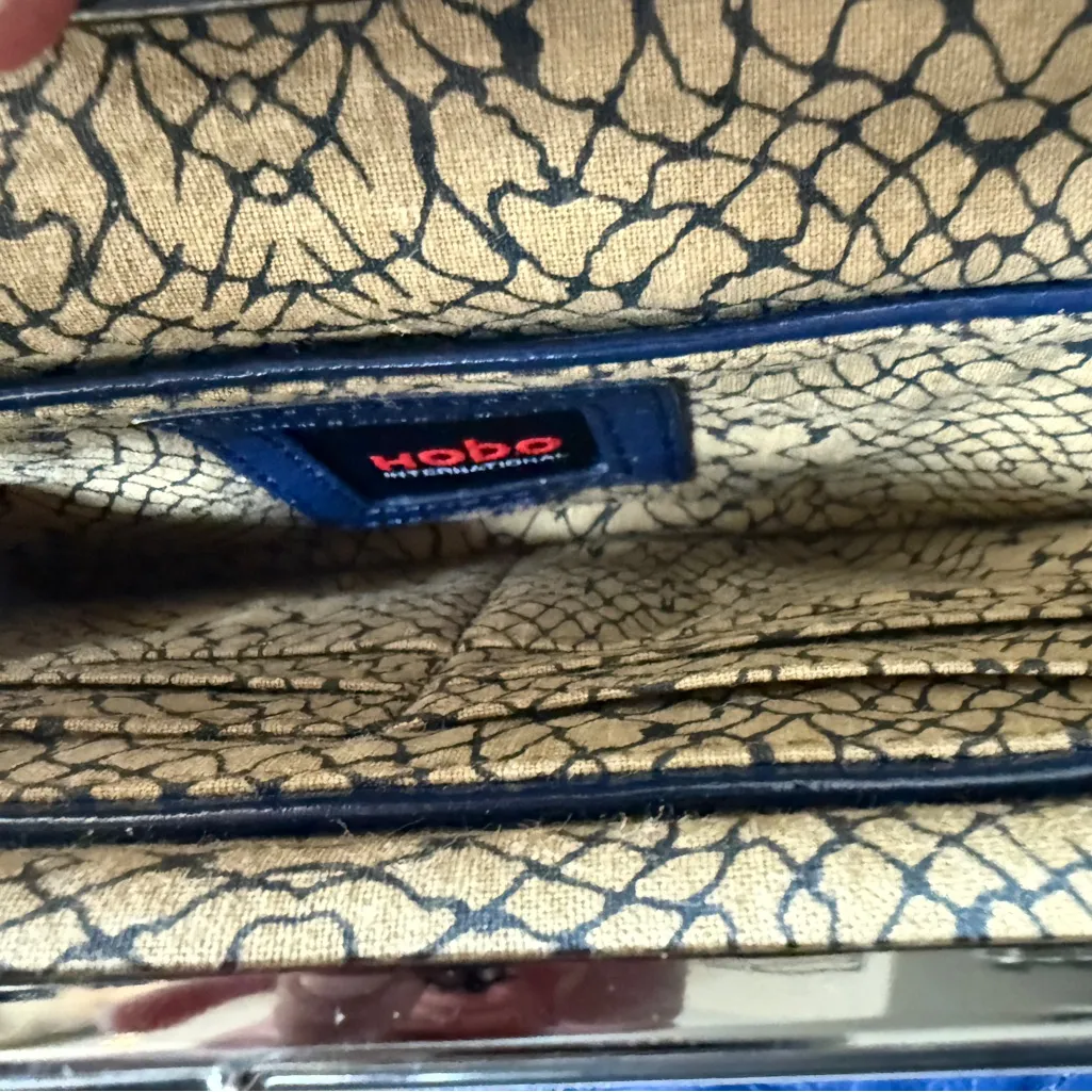 Vintage HOBO navy blue patent leather wallet on crossbody chain. - Image 9