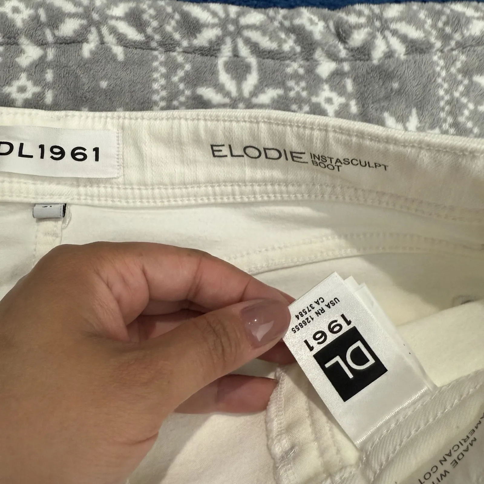 NWT DL1961 Elodie Instasculpt Bootcut Jeans Smart Denim White Size 31 - Image 6