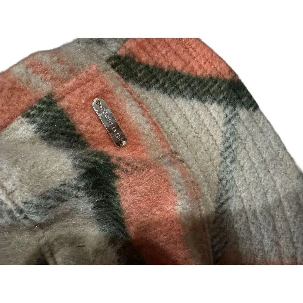 NEW Steve Madden Women's Logo Plate Brushed Plaid Bucket Hat - Image 3