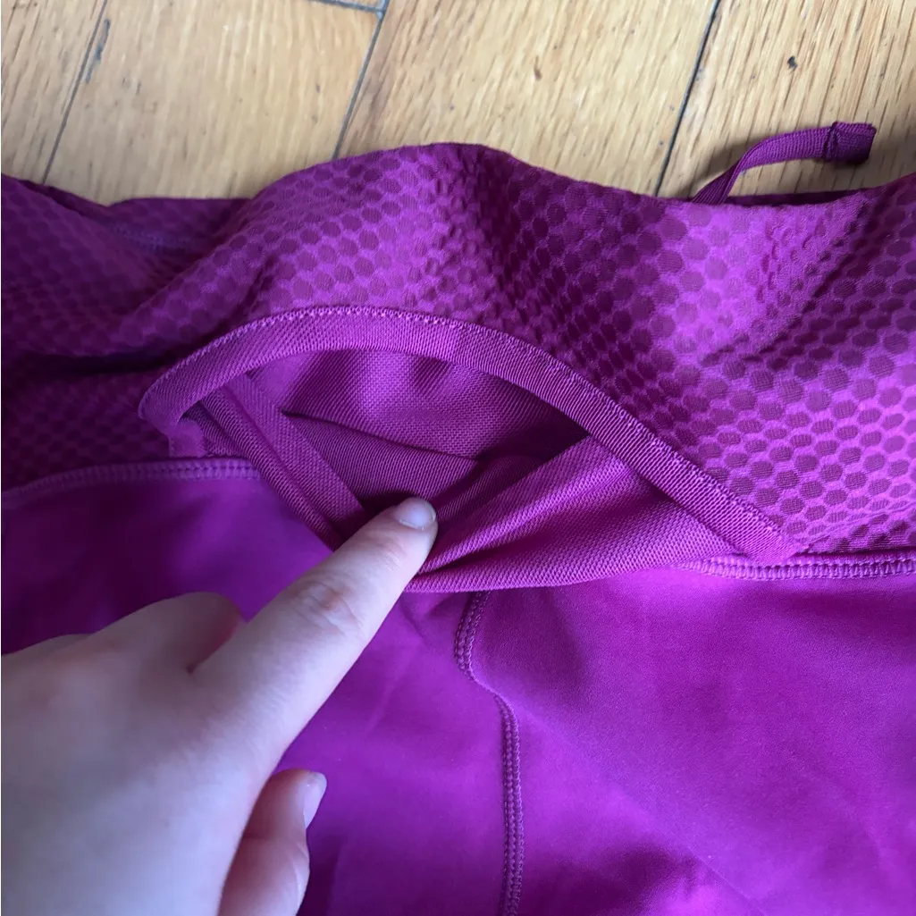 Nike Women's Fuchsia Compression Biker Shorts size L - Image 13