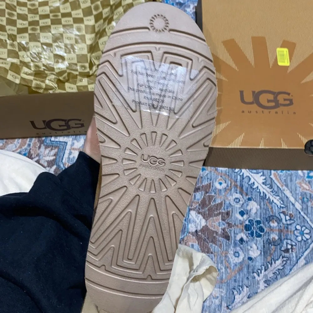 Women’s UGG Blaise Chesnut Sheepskin Boots - Image 7