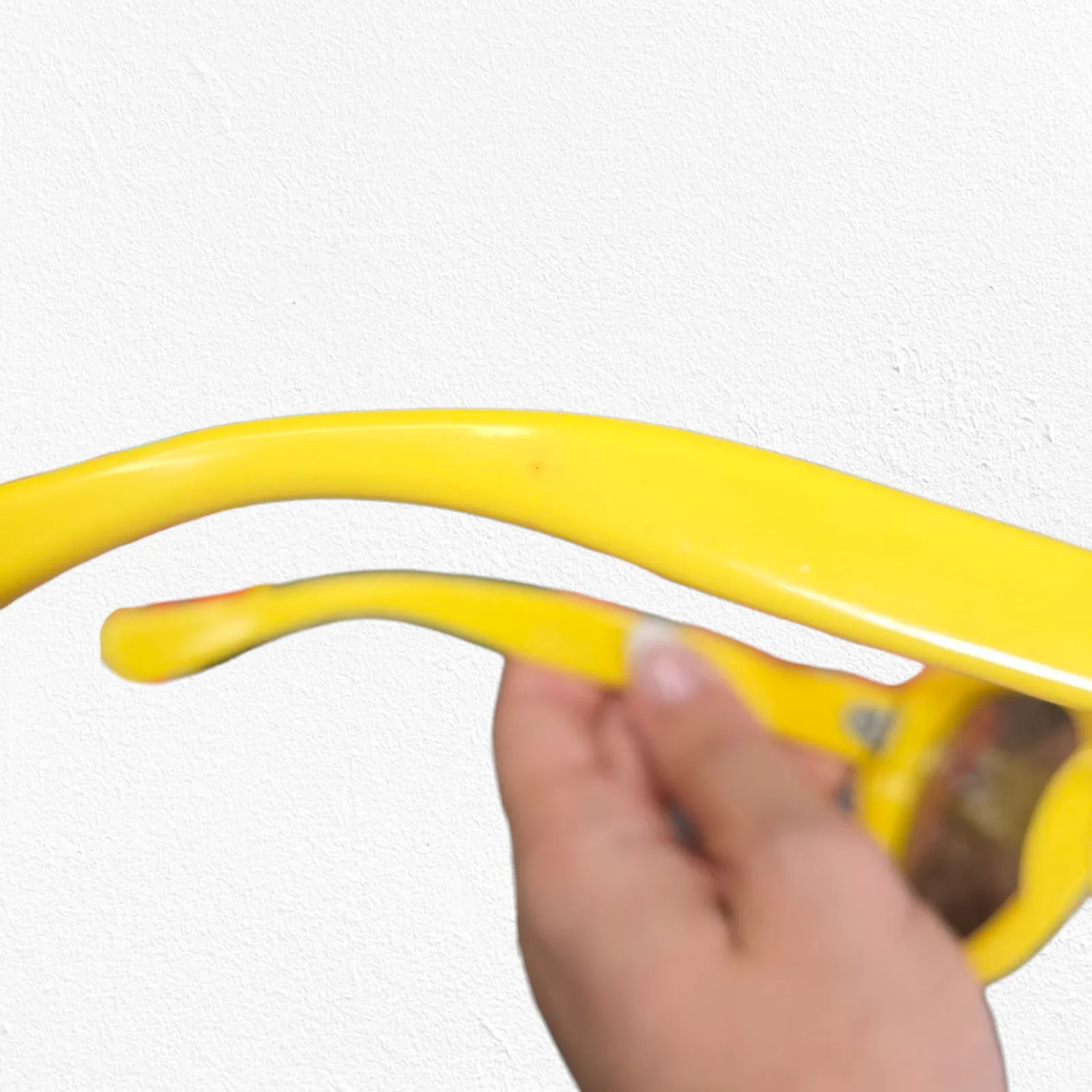 1950s Vintage Yellow Mod Cat Eye Sunglasses Bold Oval Frame Retro Funky Eyewear - Image 10