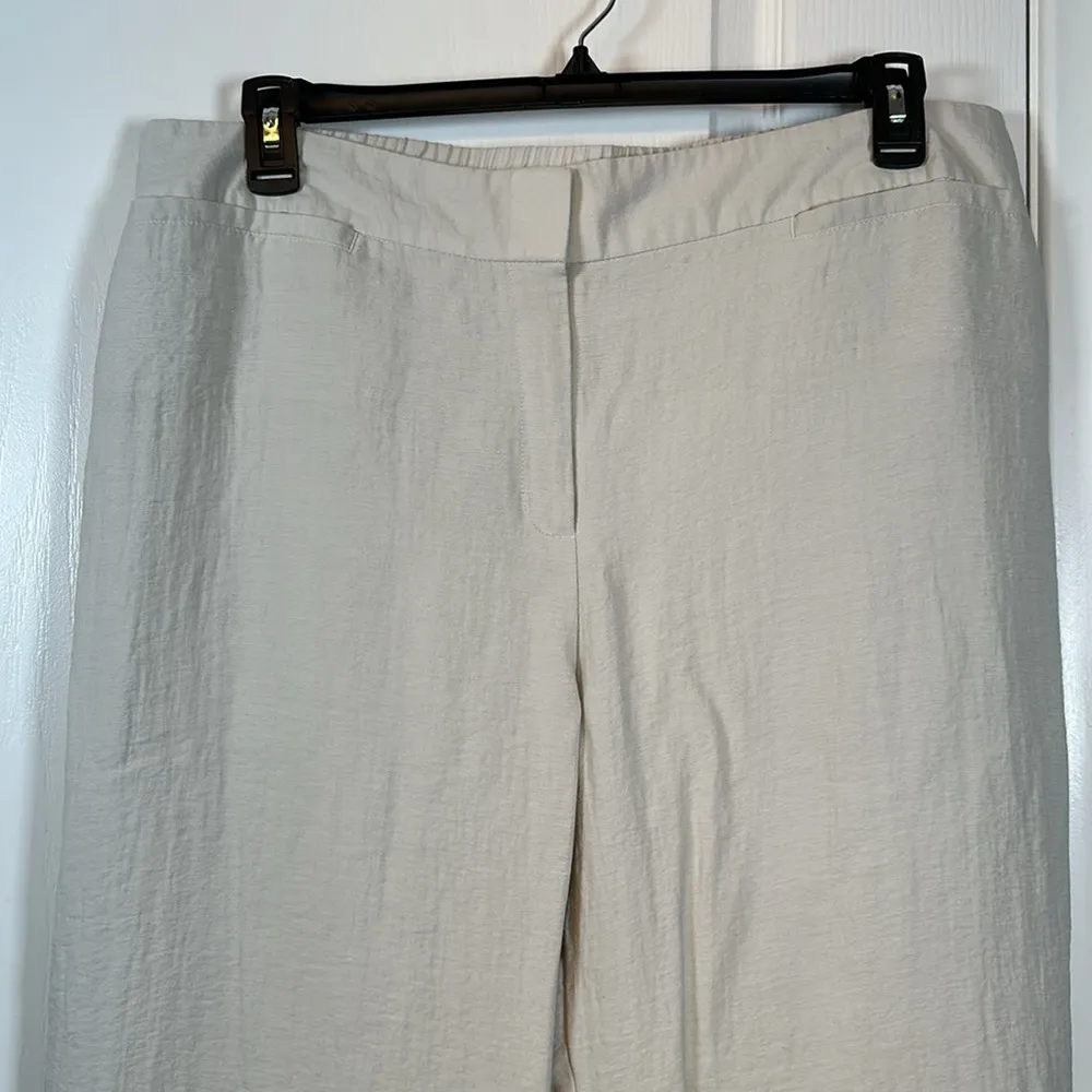 Plus Size Chico's Travelers Collection Ivory/Cream Crop Pant Size 3 GUC #1200 - Image 2
