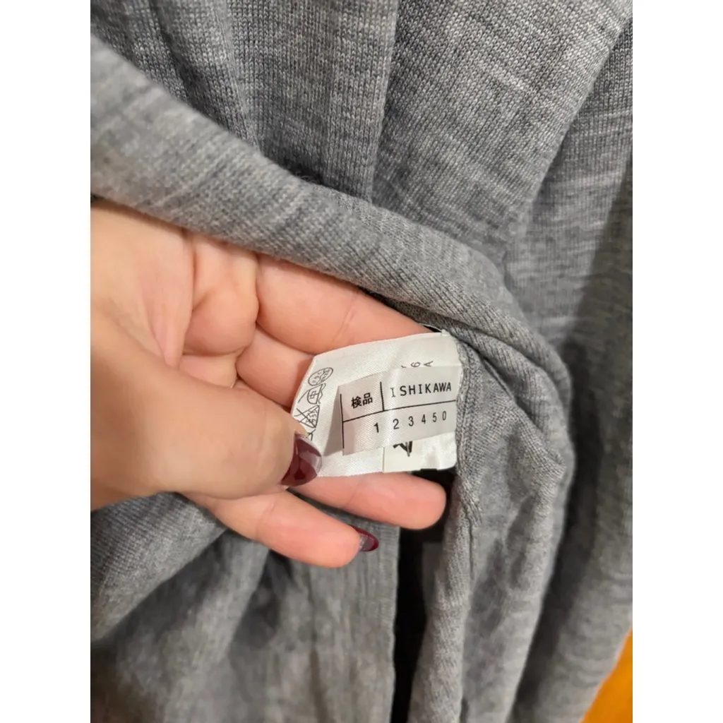 Bruno Manetti for Leilian 100% Wool Gray Sweater Italy Medium - Image 4