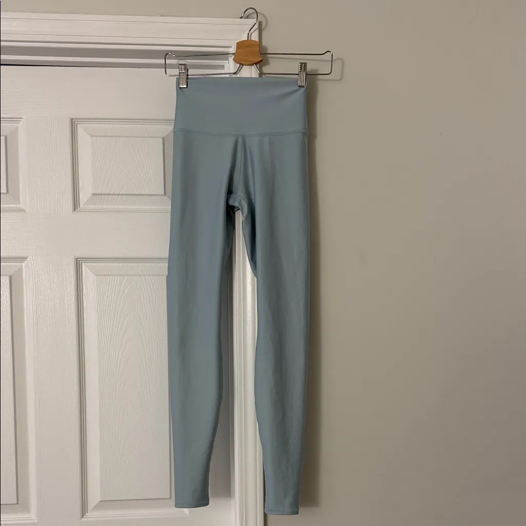 ALO Yoga High Waist Airlift Legging XS - Image 2