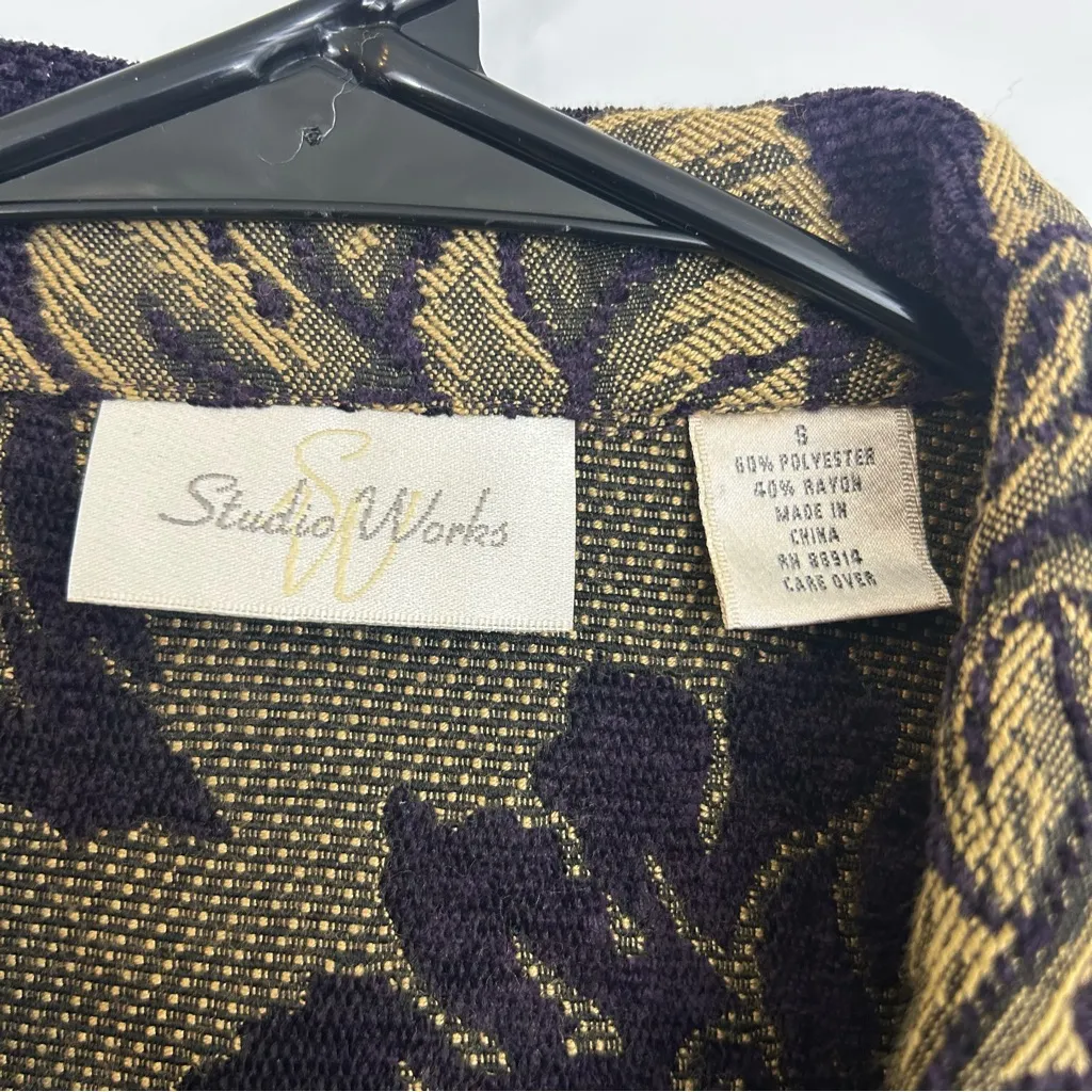 NWT Studio Works Purple & Gold Jaquard Floral Button Up Blazer/Jacket Size Small - Image 5