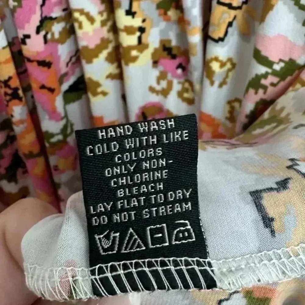 Vintage BCBGMAXAZRIA Y2K Pink Floral Camo Digital Print Sleeveless Dress Size L - Image 7