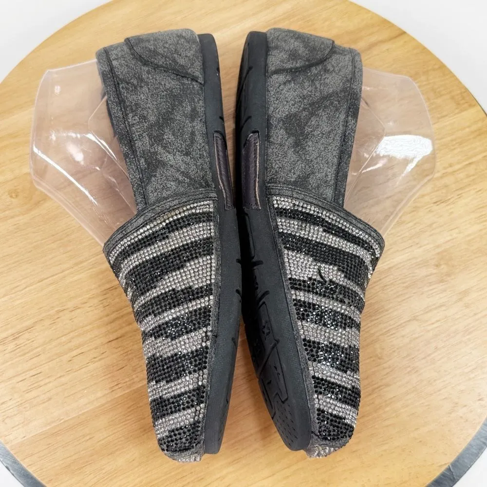 Bobs from Skechers Luxe Lily Love‎ Camo Rhinestone Faux Leather Slip On Flats 8 Black - Image 5