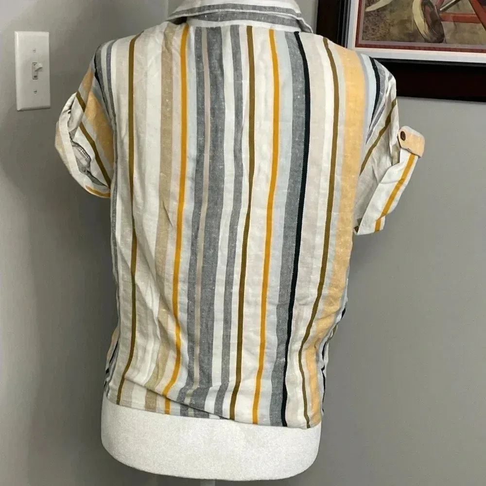 Love Notes Cropped Tie Front Button Down Shirt Size Small - Image 3