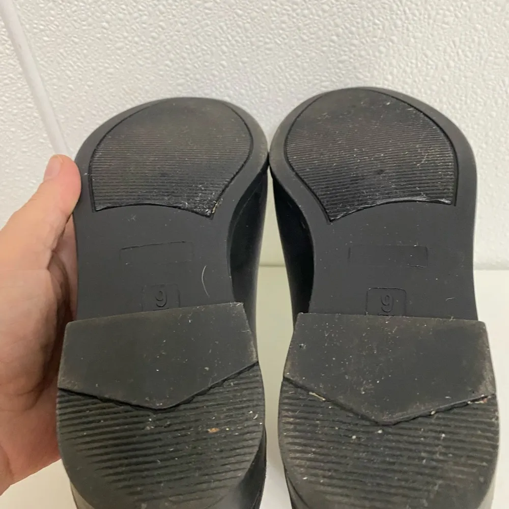 Target Black Ankle Rubber Rain Bootie women’s size 9 - Image 3