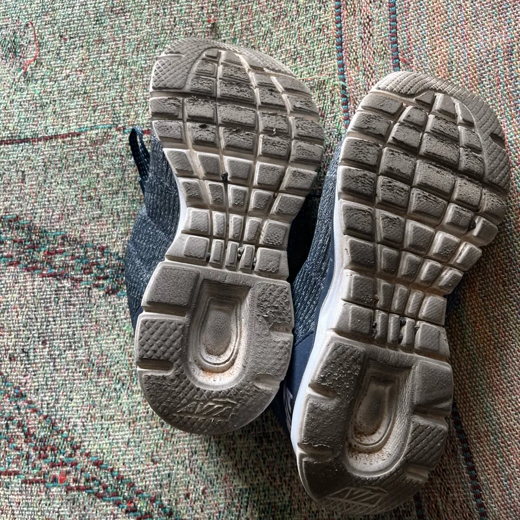 Avia Grey Blue Sneakers Lightweight Breathable Design Running Shoes SZ 7.5 - Image 7