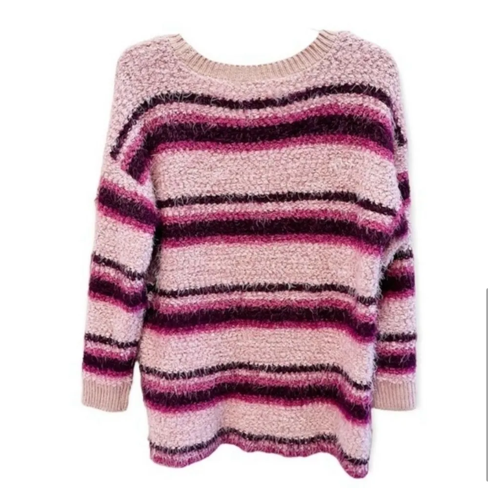 Torrid pink and purple fuzzy sweater size 0x - Image 2