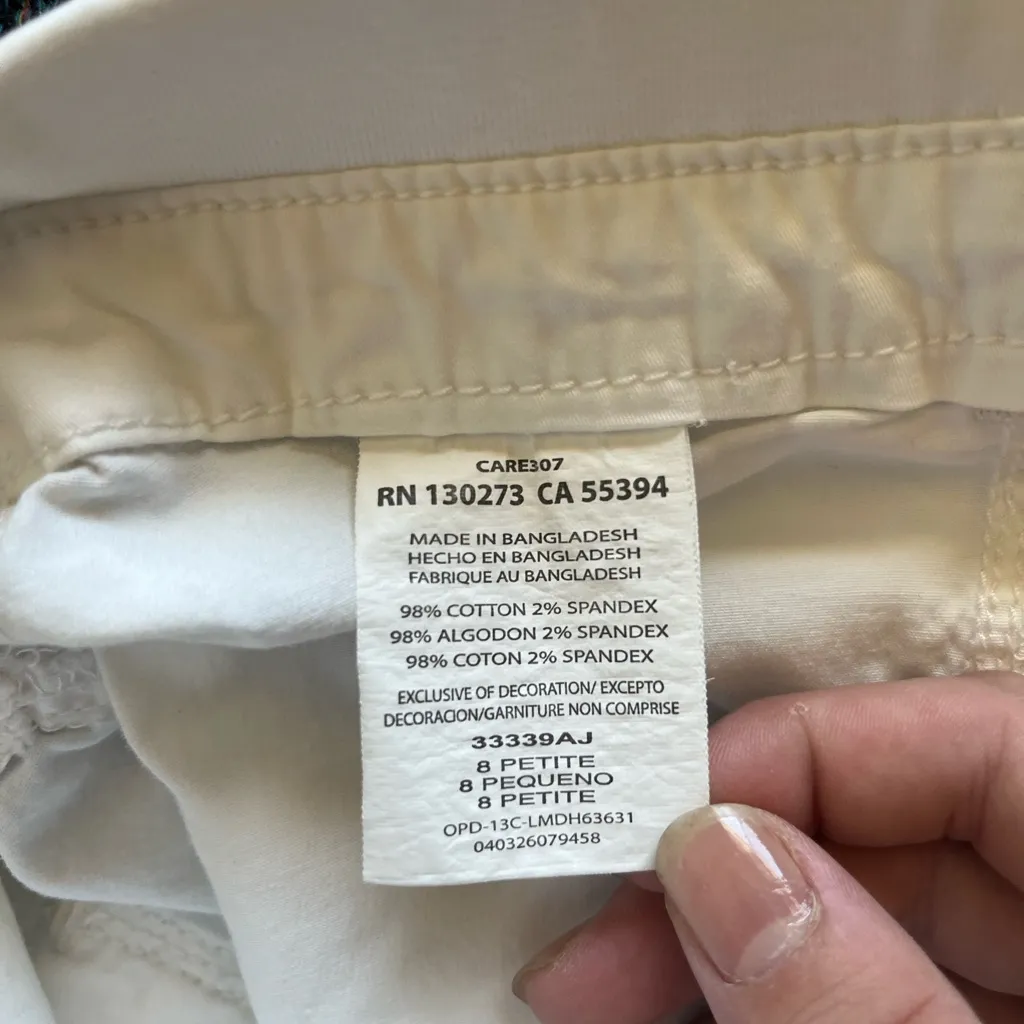 Lee White Easy Fit Bermuda Shorts 8P Double-Button Waist Preppy Summer Cropped - Image 16