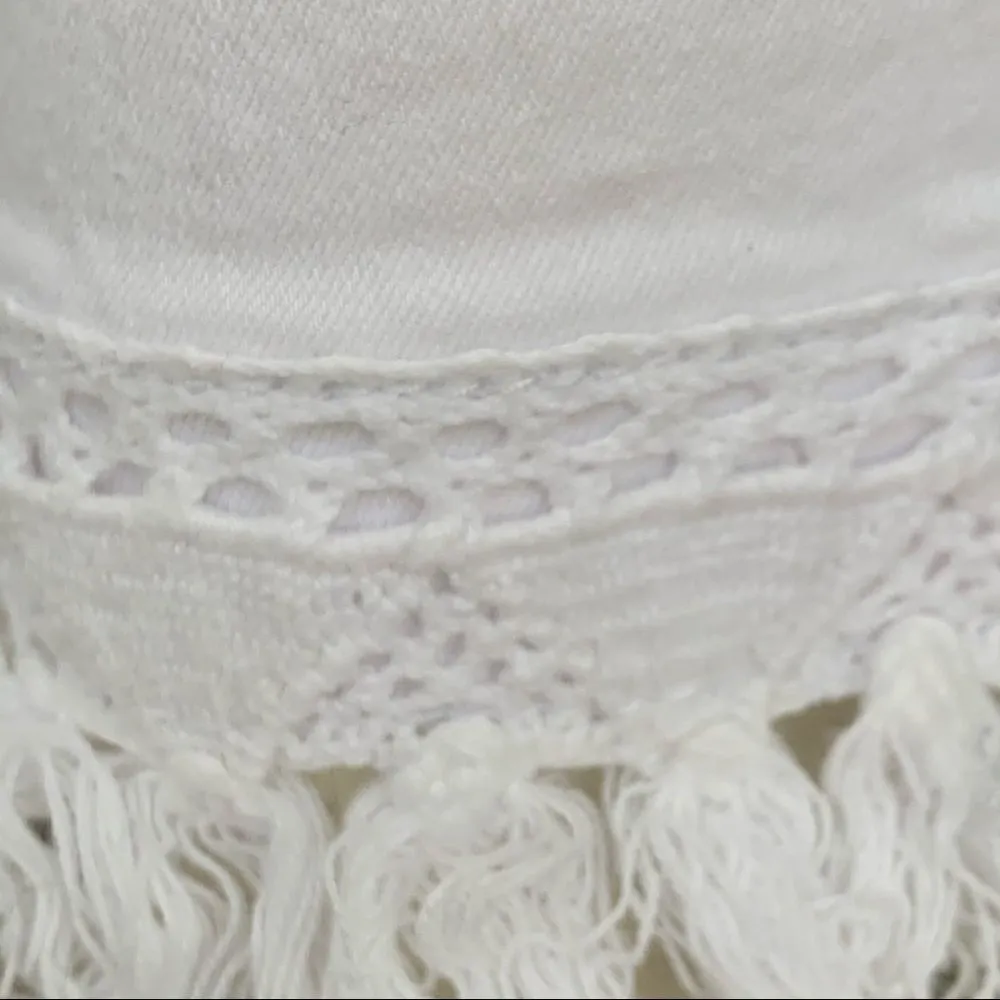 Tribal brand white crochet detail crop length pants White Size 2 - Image 4