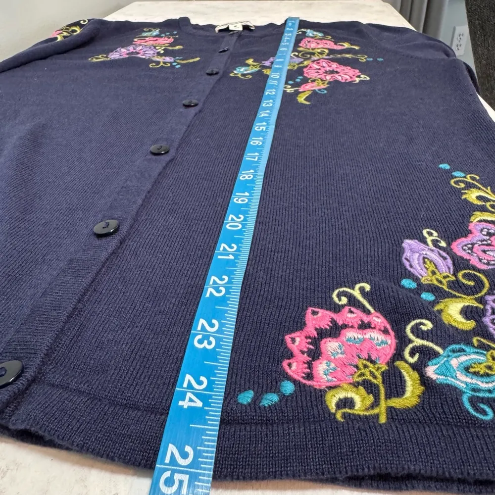 Women's Norm Thompson Cardigan Size M Navy Blue Floral Embroidered Button Front Size M - Image 8