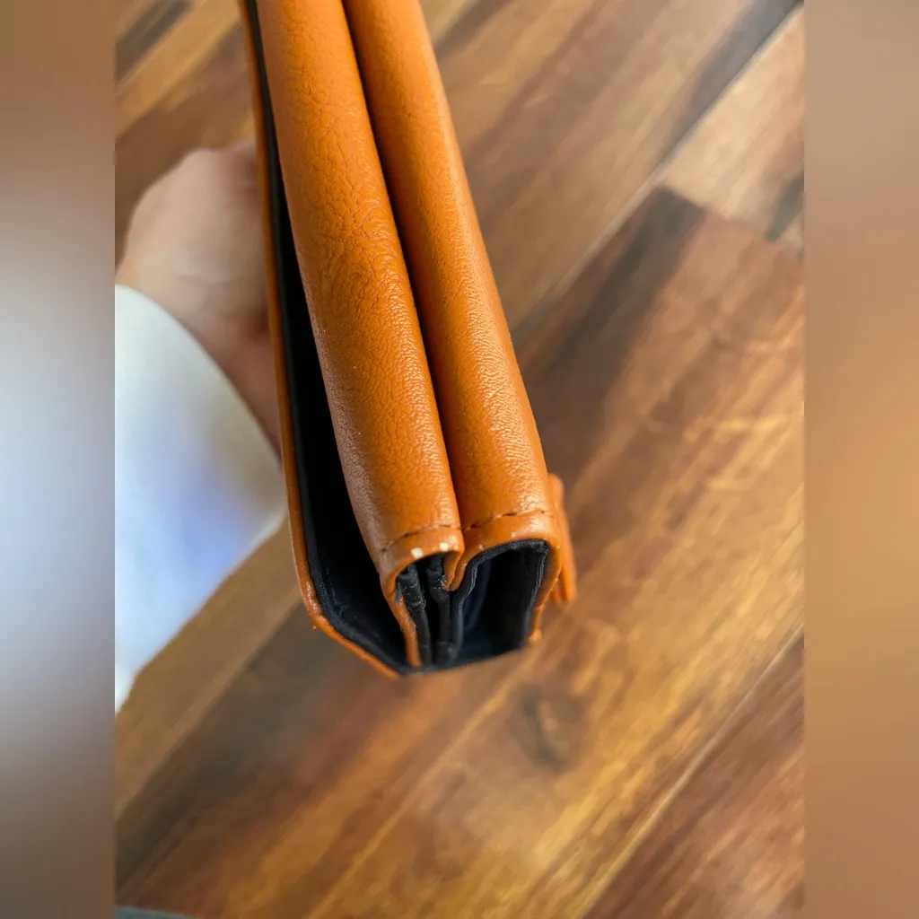 4/$20 Kenneth Cole Reaction Faux Leather Wallet - Image 9