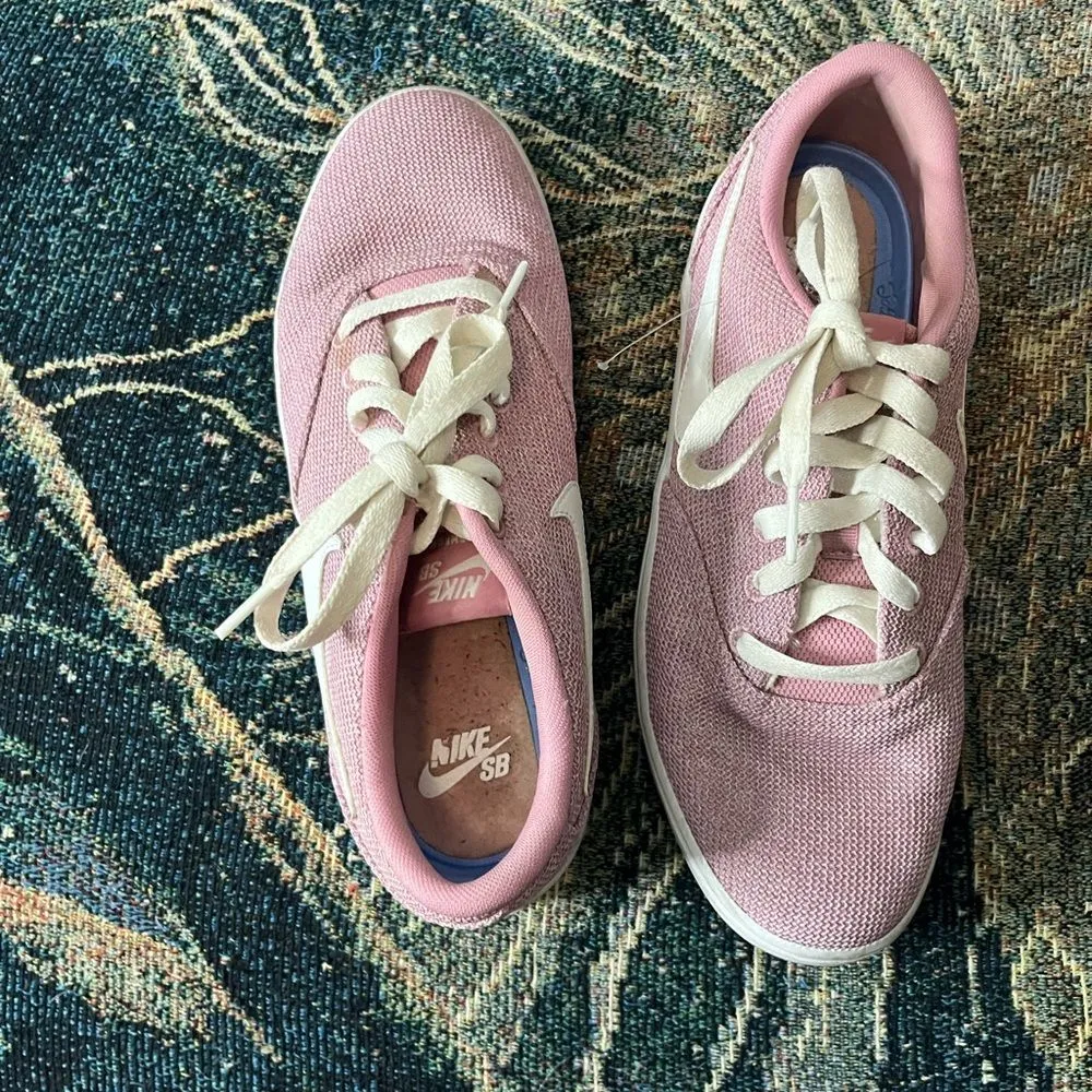 Nike Pink Suede Sneakers 9 Nike SB Check Solarsoft Canvas 877164-601 Pink Foam - Image 13