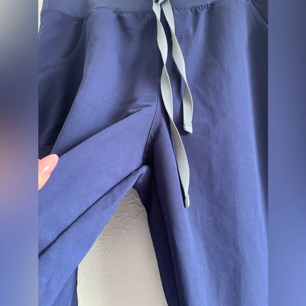 FIGS Women’s Kade Cargo Scrub Pant in Navy Blue Nurse Medical Size XL - Image 9