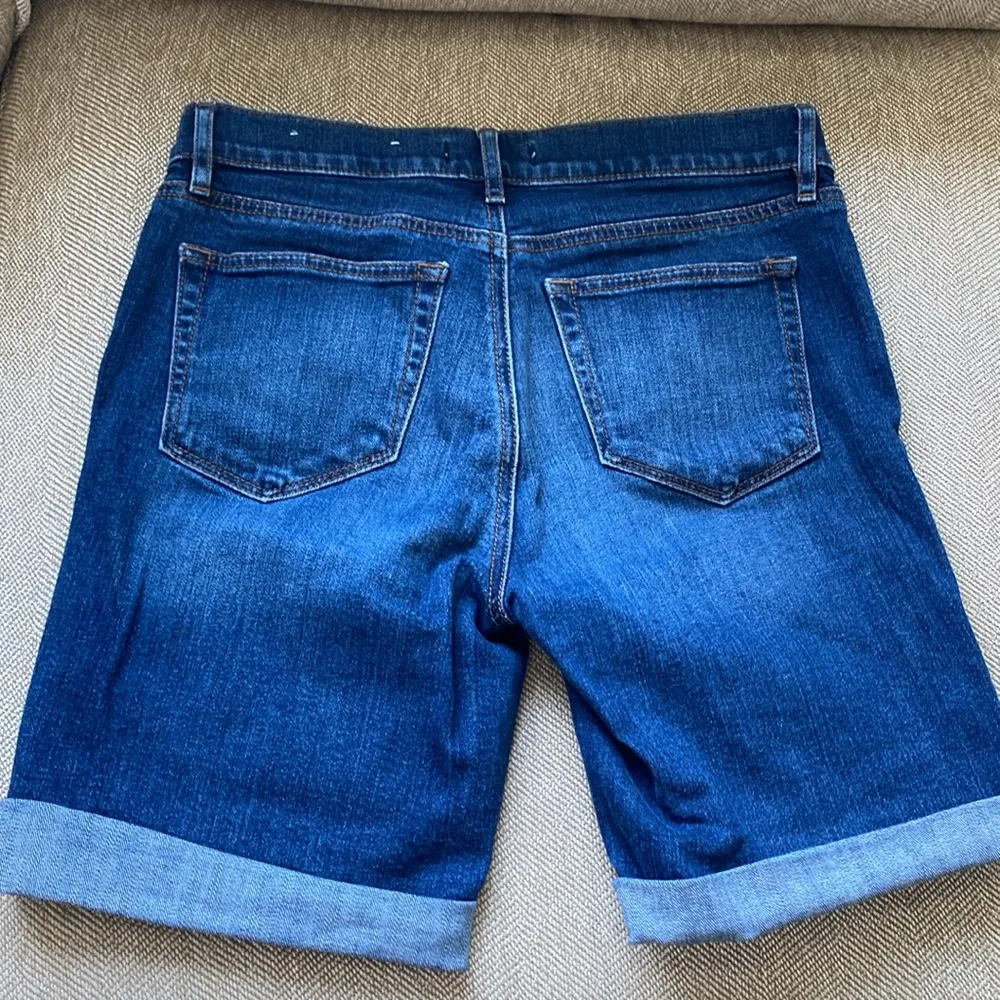 LOFT Dark Blue Denim shorts size 27/4 - Image 3