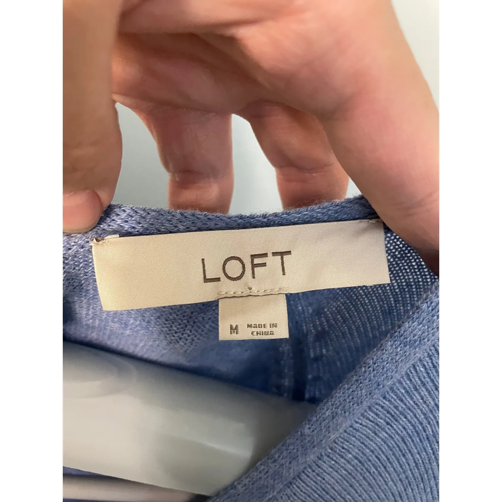 LOFT Women's Blue Long Sleeve V Neck‎ Tie Back Sweater Pullover Top Size M - Image 2