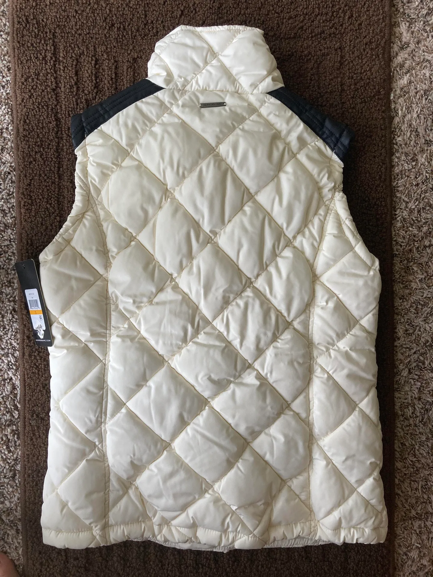 Andrew Marc Full Zip Vest - Image 2