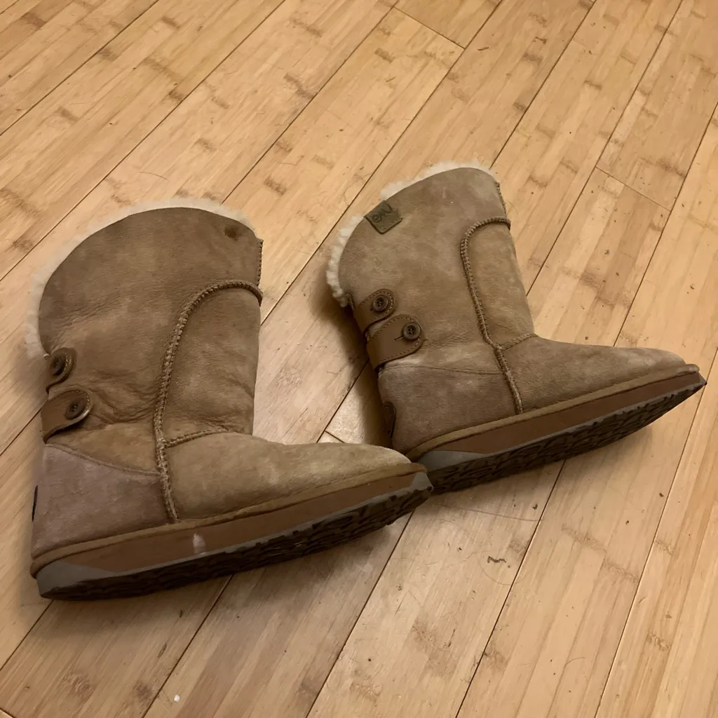 Emu Tan Shearling Winter Boots Size 7 - Image 3