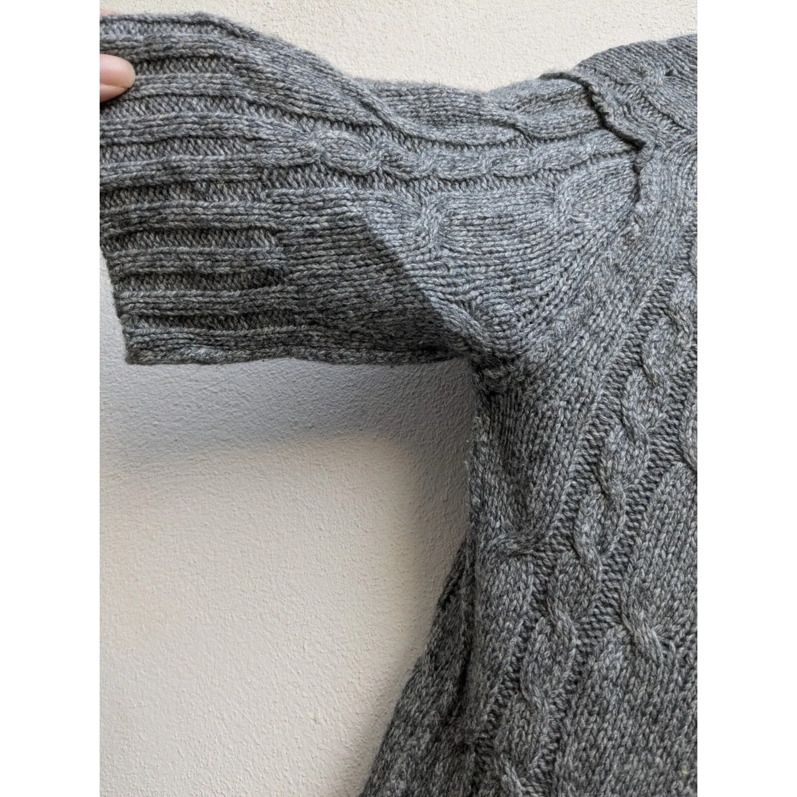 Banana Republic Women's Cardigan Sweater Short Sleeve Wool Cable Knit Size XS - Image 9