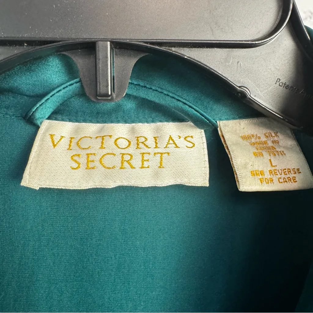 Vintage Victoria's Secret gold label satin button down sleep top pajamas lounge - Image 3