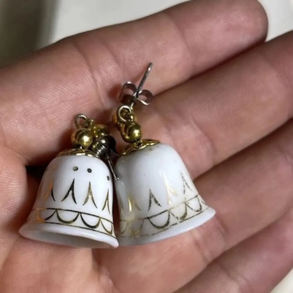 Vintage Avon Women’s Earrings Genuine Porcelain Bell Western Style Estate White - Image 8