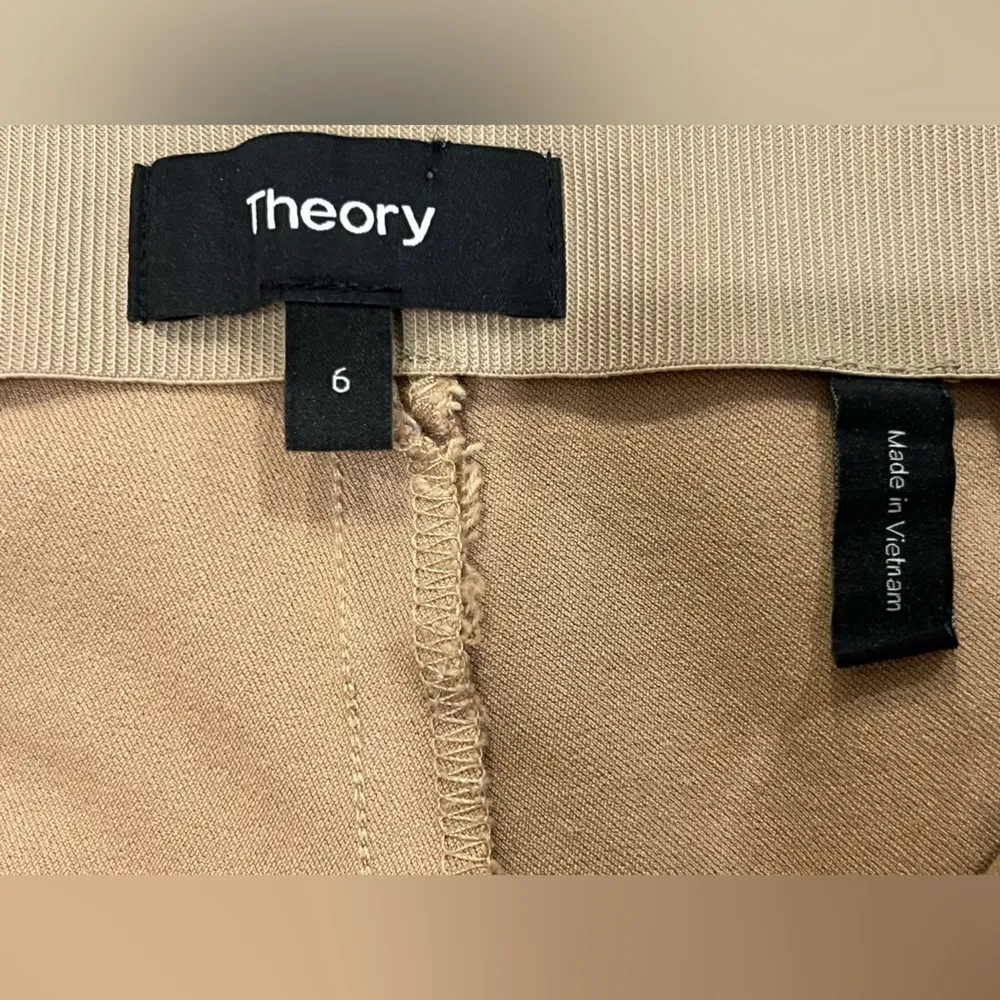 Theory Women's Slit Leggings Eco New Bistretch in Camel Size 6 - Image 3