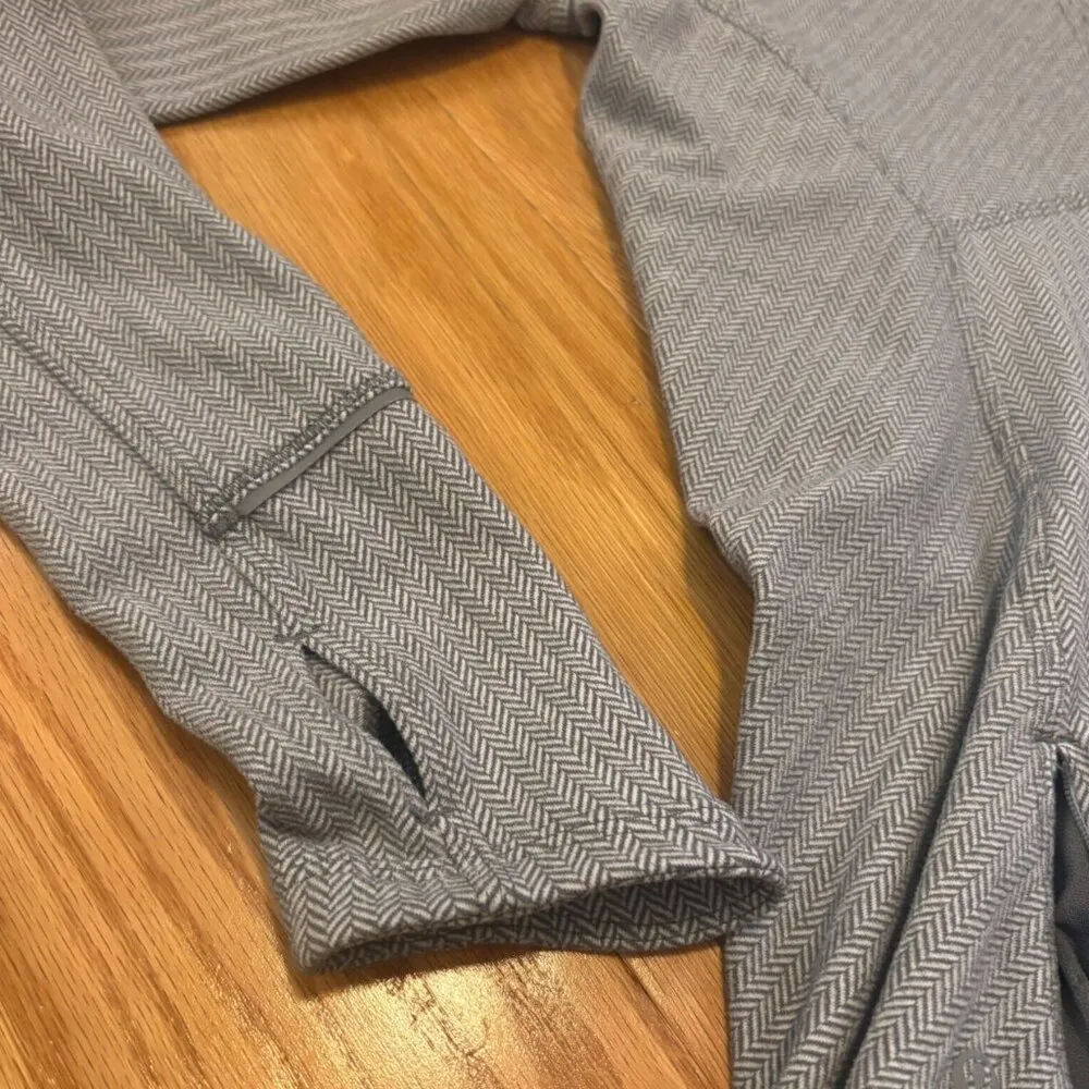 Lululemon Kanto Catch Me Womens 8 Long Sleeve Heathered Gray Athletic Shirt - Image 7