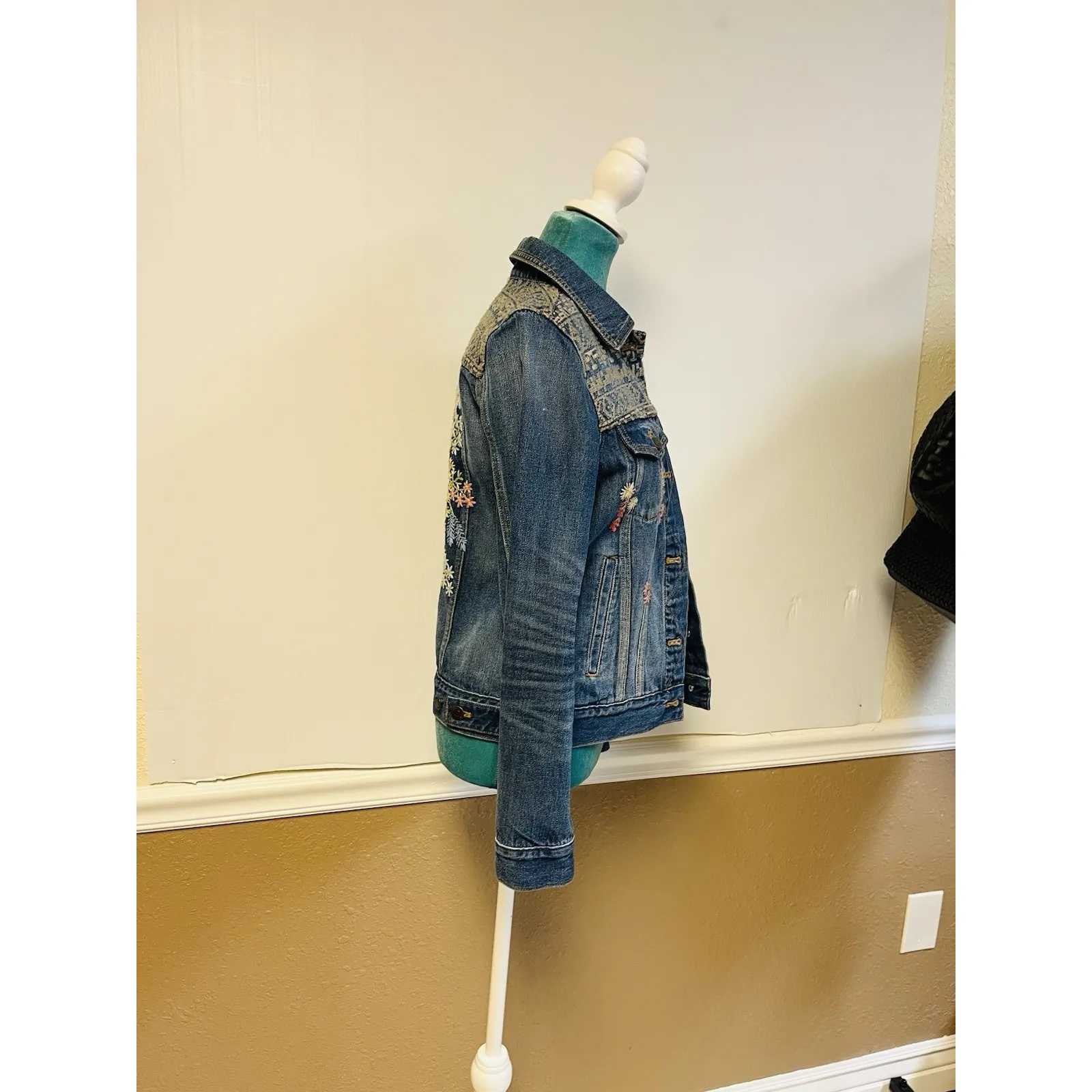 Johnny Was Aubrieta Cali Embroidered Denim Jacket Jean Boho Aztec Western - Image 4