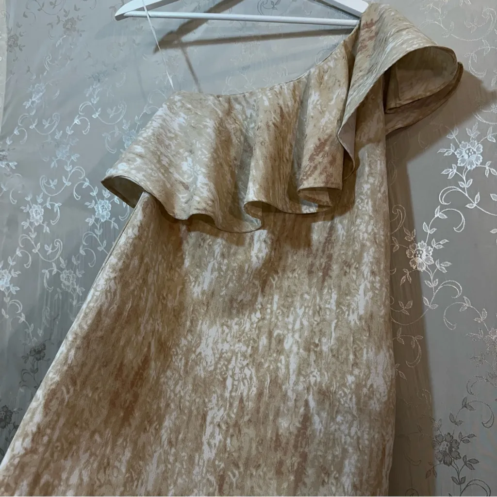 BCBGeneration Cream One-Shoulder Ruffle Dress - Image 4