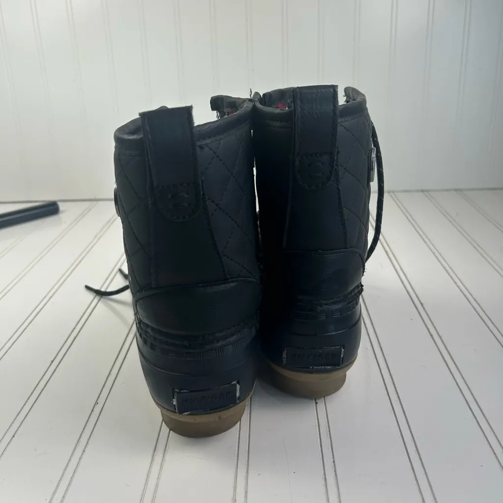 Tommy Hilfiger Black Quilted Lace-Up Duck Boot Red Lining – Women’s US 9M - Image 5